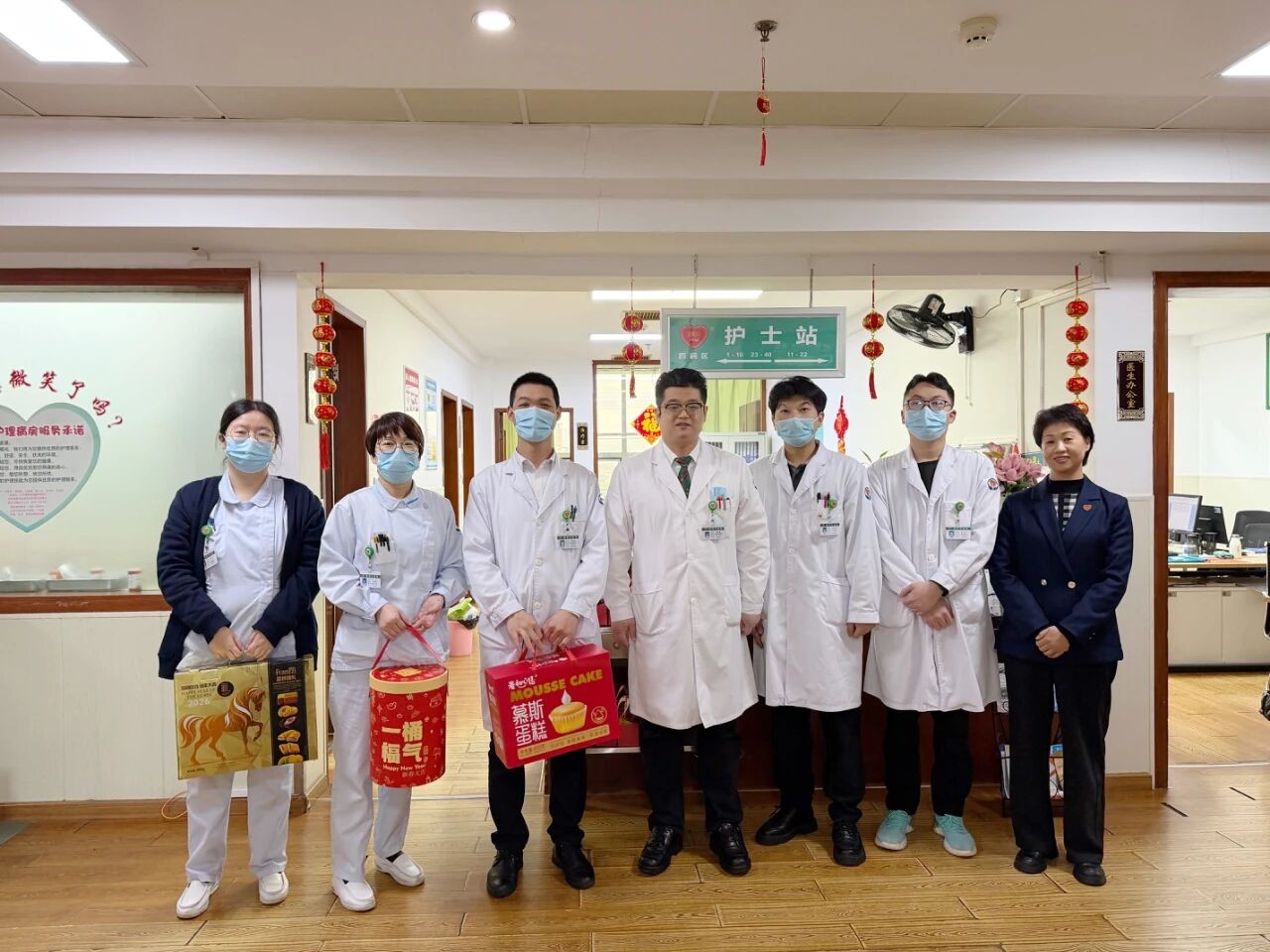 除夕暖守護(hù)，年味不缺席｜用溫情陪患者安愈，伴職工堅(jiān)守